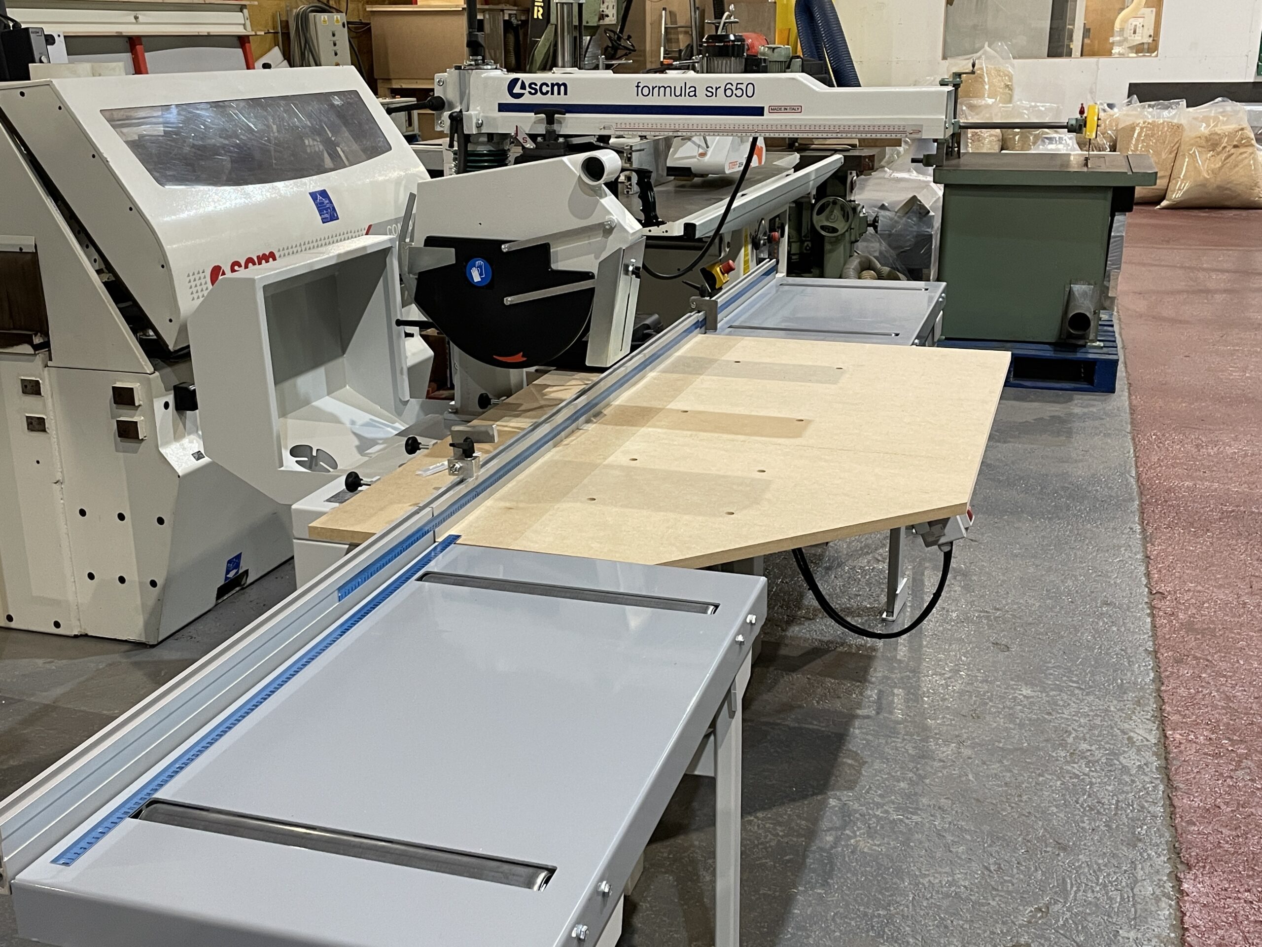 SCM SR650 Radial Arm Cross Cut Saw 