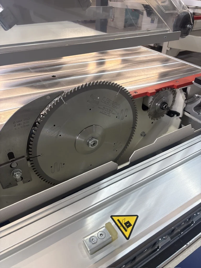 New Model SCM Nova si4 Panel Saw, 400mm Blade Kit, Extra Start Stop Controls, LED Scorer Indicator - Image 5