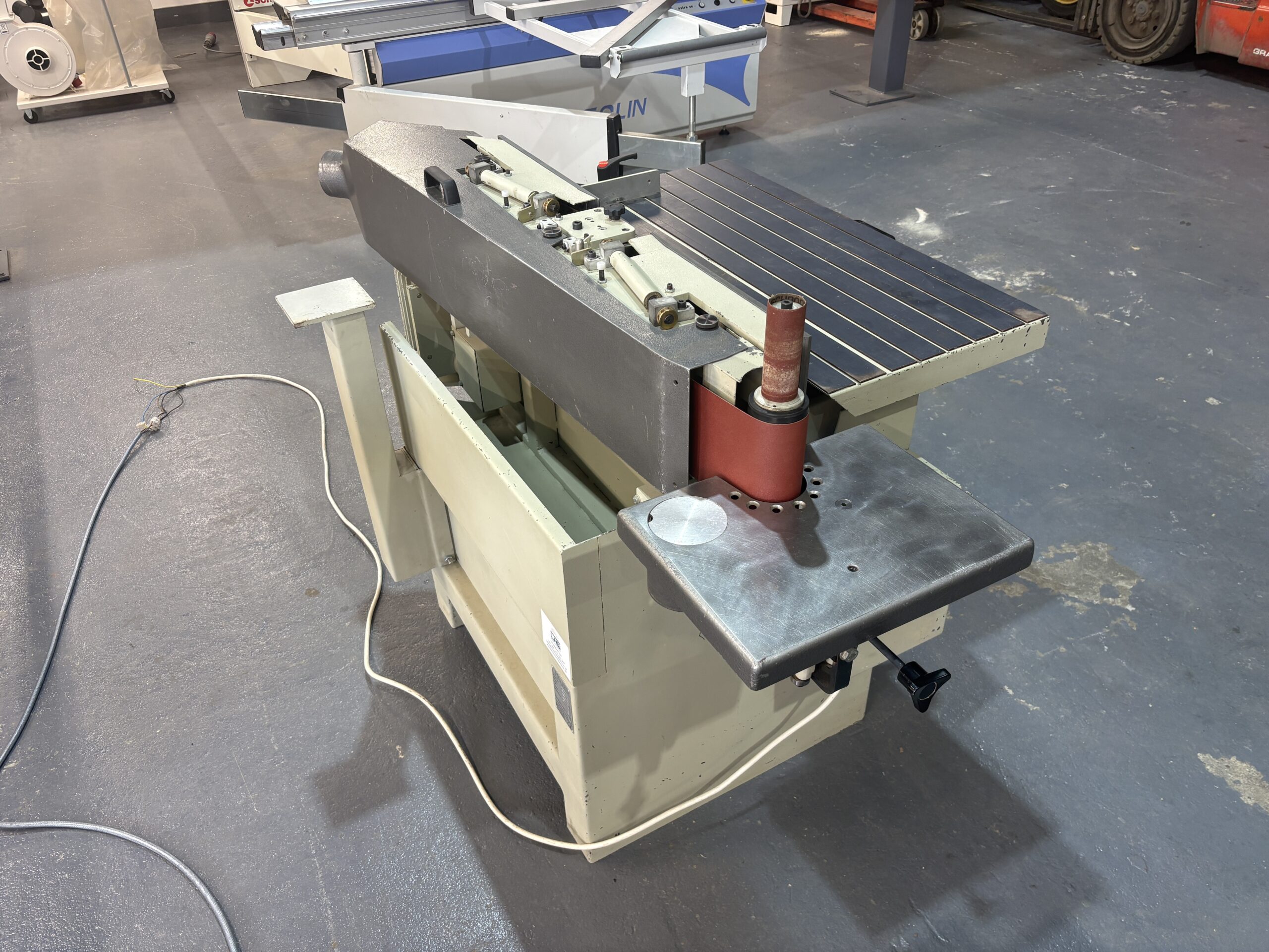 Lower KSM2 300 Oscillating Edge Sander - Image 3
