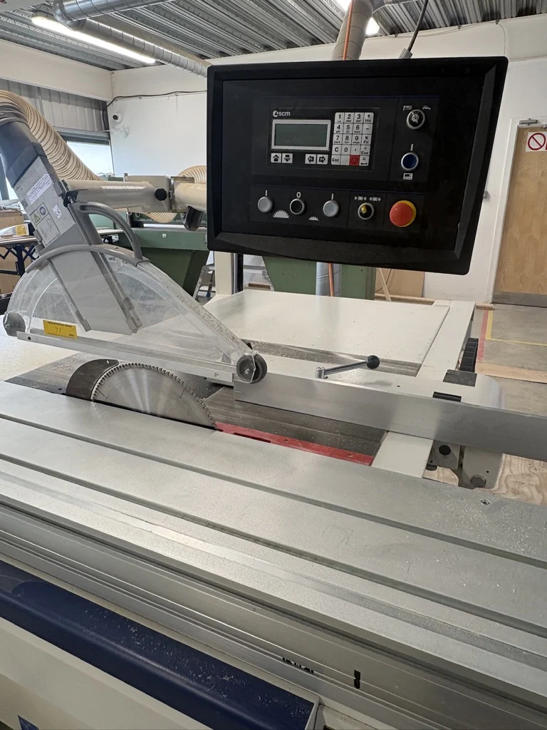 2023 SCM Nova si400ep Panel Saw, 3.2m, Ready 3 Up Control - Mtorised Fence and Blade Movements - Image 5