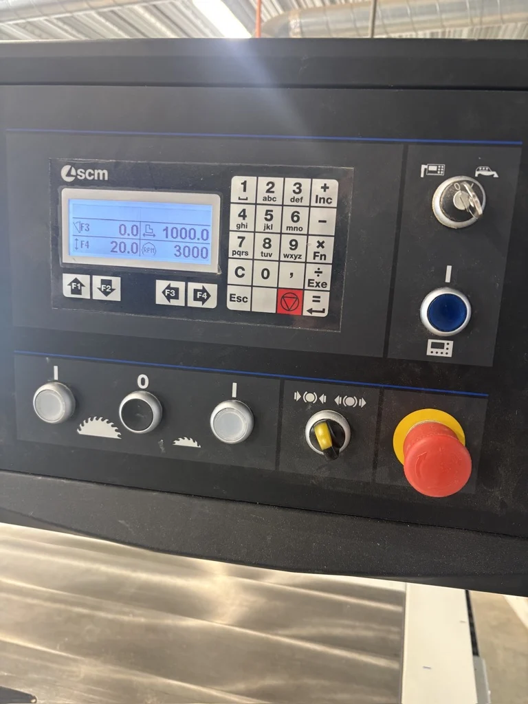2023 SCM Nova si400ep Panel Saw, 3.2m, Ready 3 Up Control - Mtorised Fence and Blade Movements - Image 7